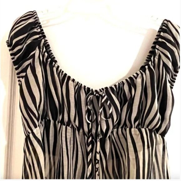 Speechless Zebra Print Flowy Babydoll Floral Top – Size Large- LIKE NEW - Picture 4 of 8